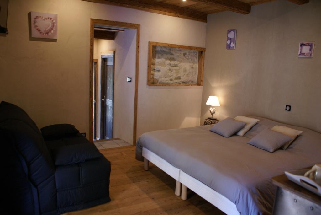 Chambres D'Hotes Le St Maurice Truinas 部屋 写真